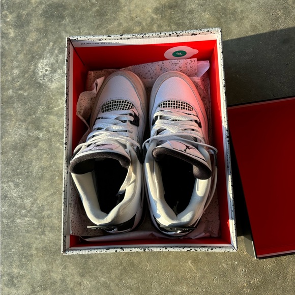 Air Jordan 4 Military Black - Picture 9 of 10